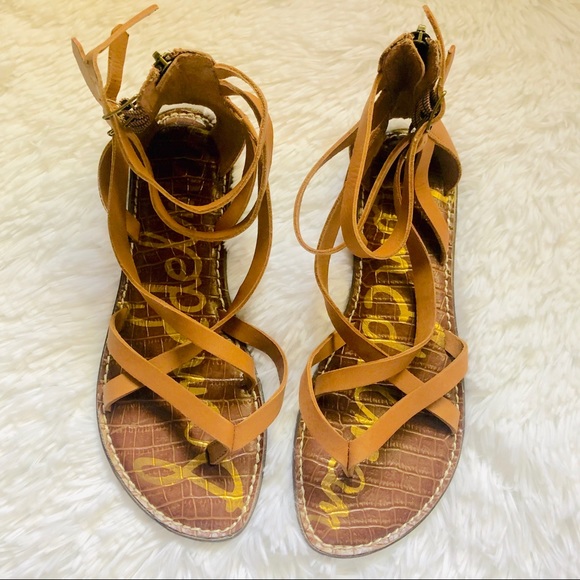 Sam Edelman Shoes - SAM EDELMAN • Strappy Buckle Gladiator Sandals • 9